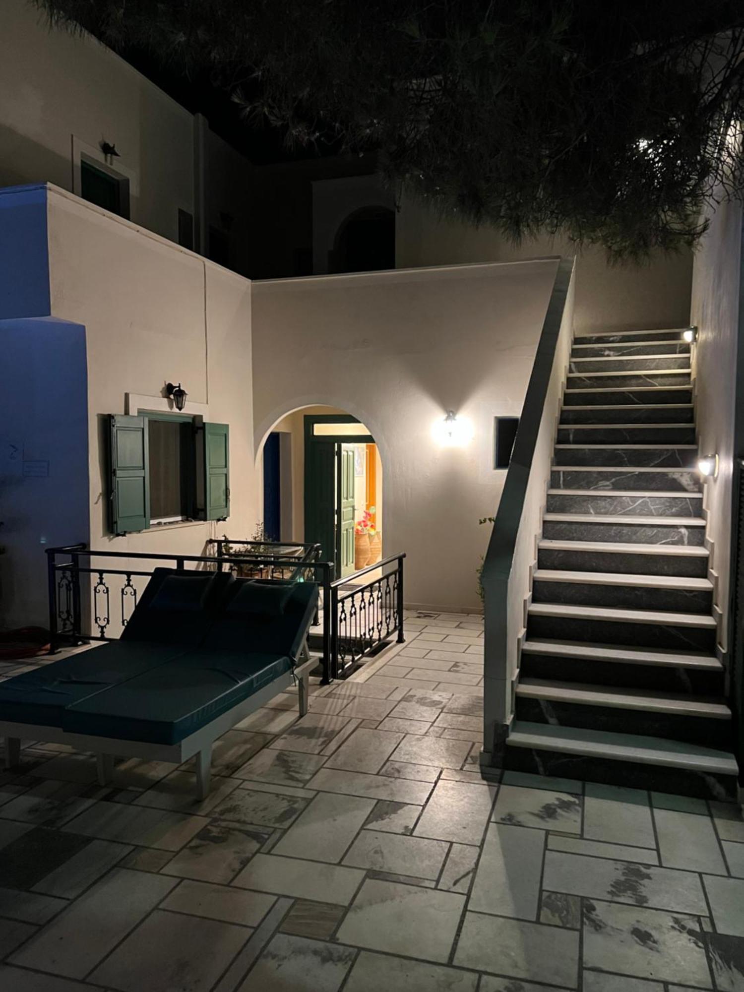 Santa Magia Hotel Kamári Eksteriør billede