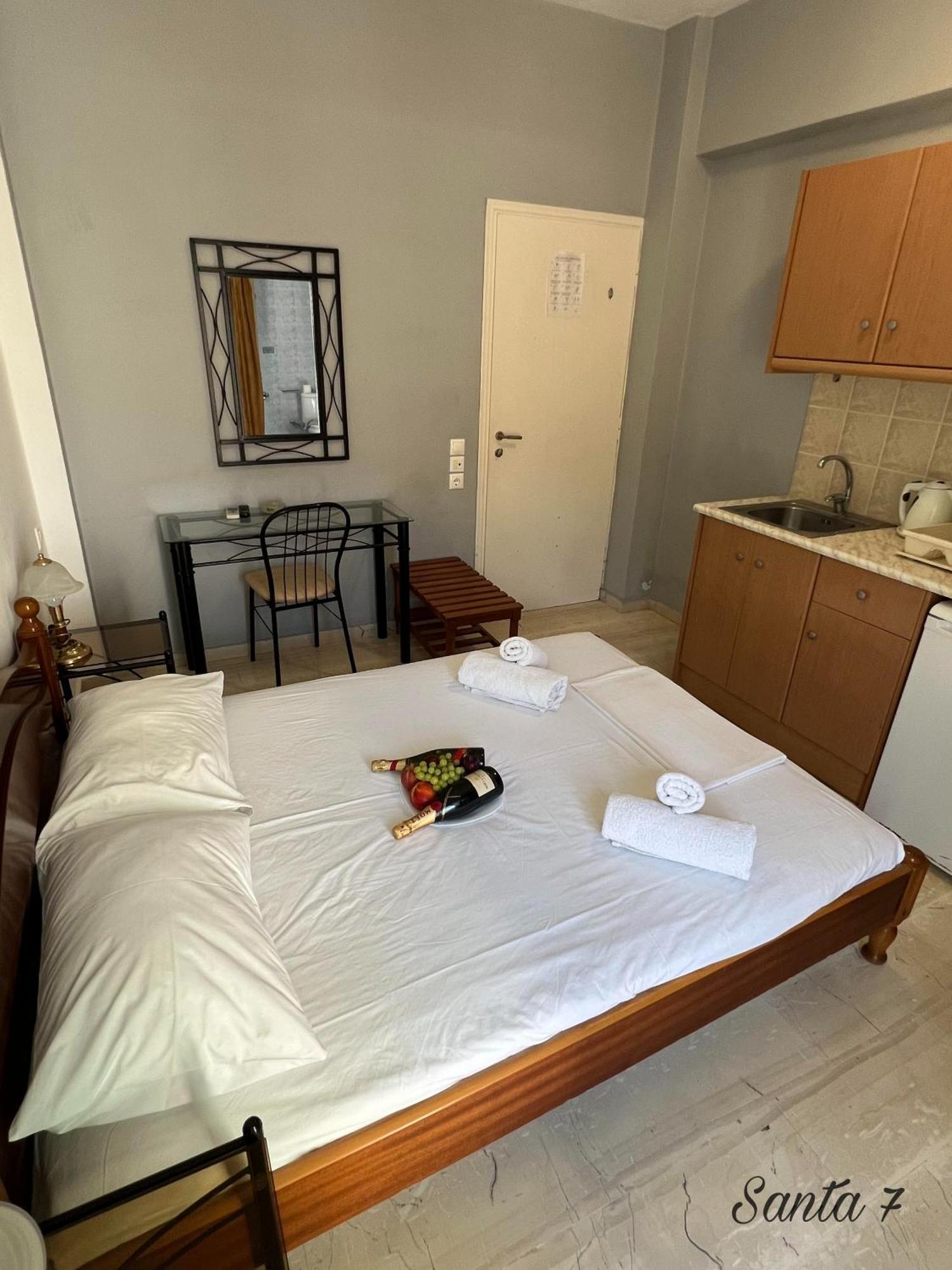Santa Magia Hotel Kamári Eksteriør billede