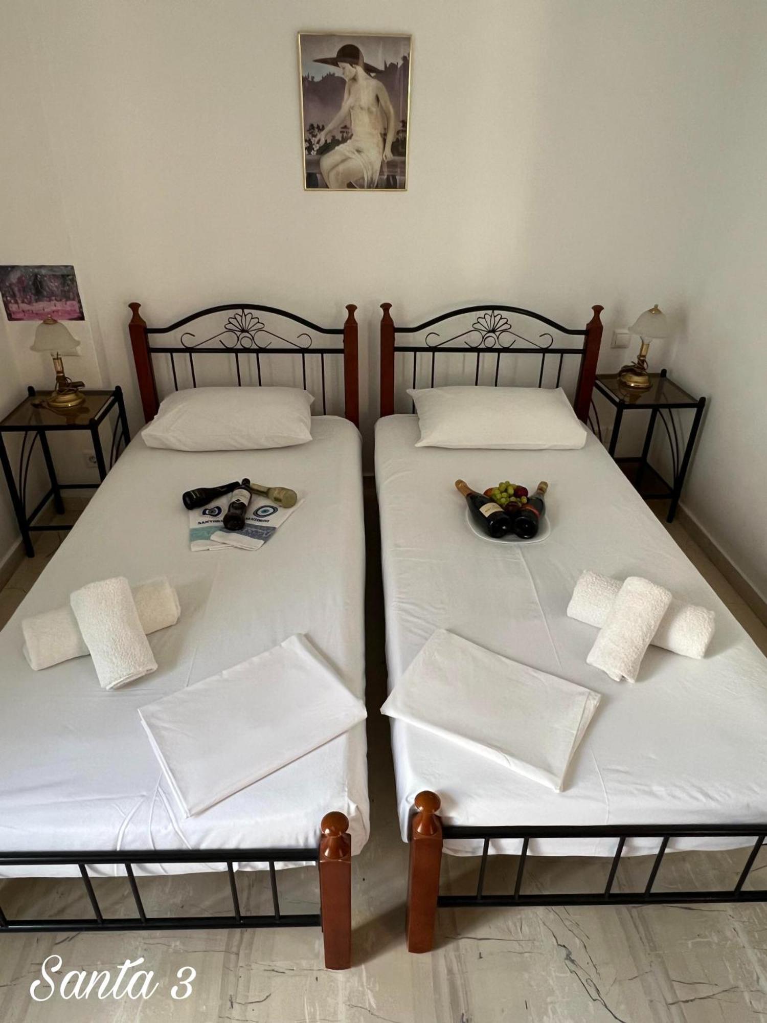 Santa Magia Hotel Kamári Værelse billede